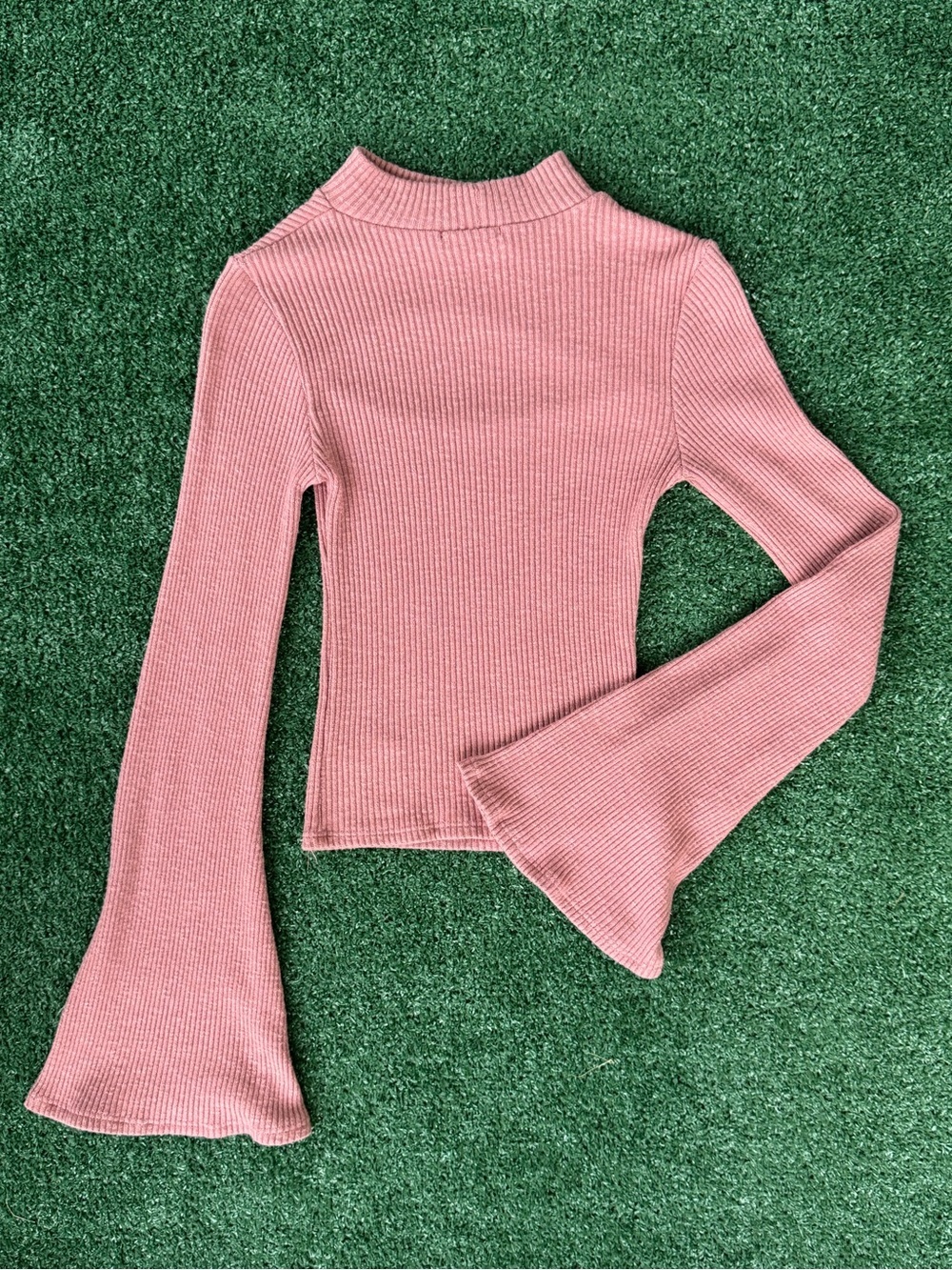 Pink Ripped Mock Neck Chest Cutout Bell Sleeve Crop Top Dusty Mauve Pink Size S - Picture 3 of 4